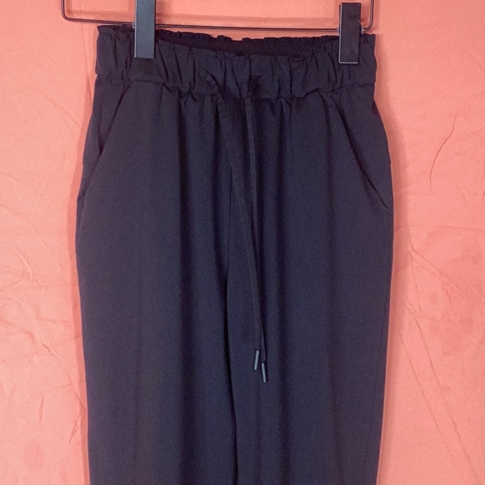 Lululemon o the fly jogger - Picture 5 of 10
